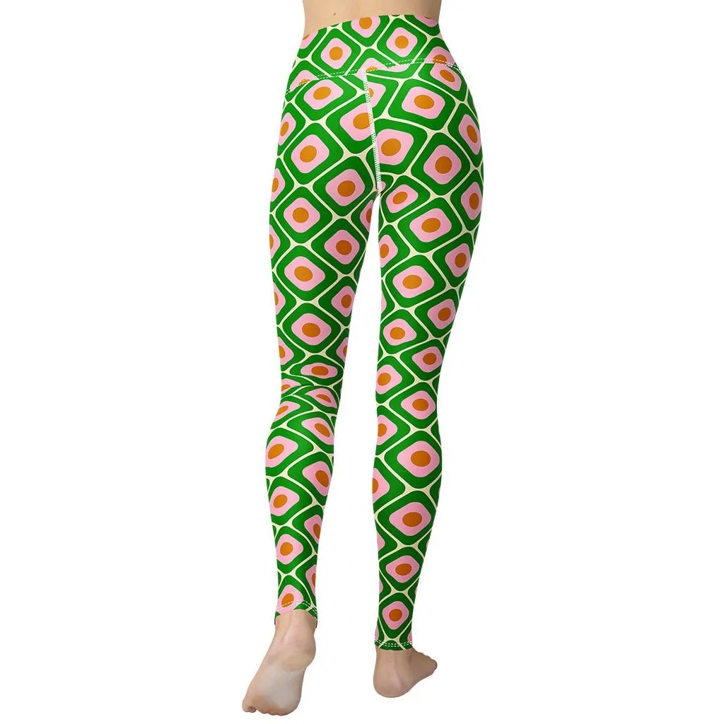 70s Retro Pattern Yoga Leggings