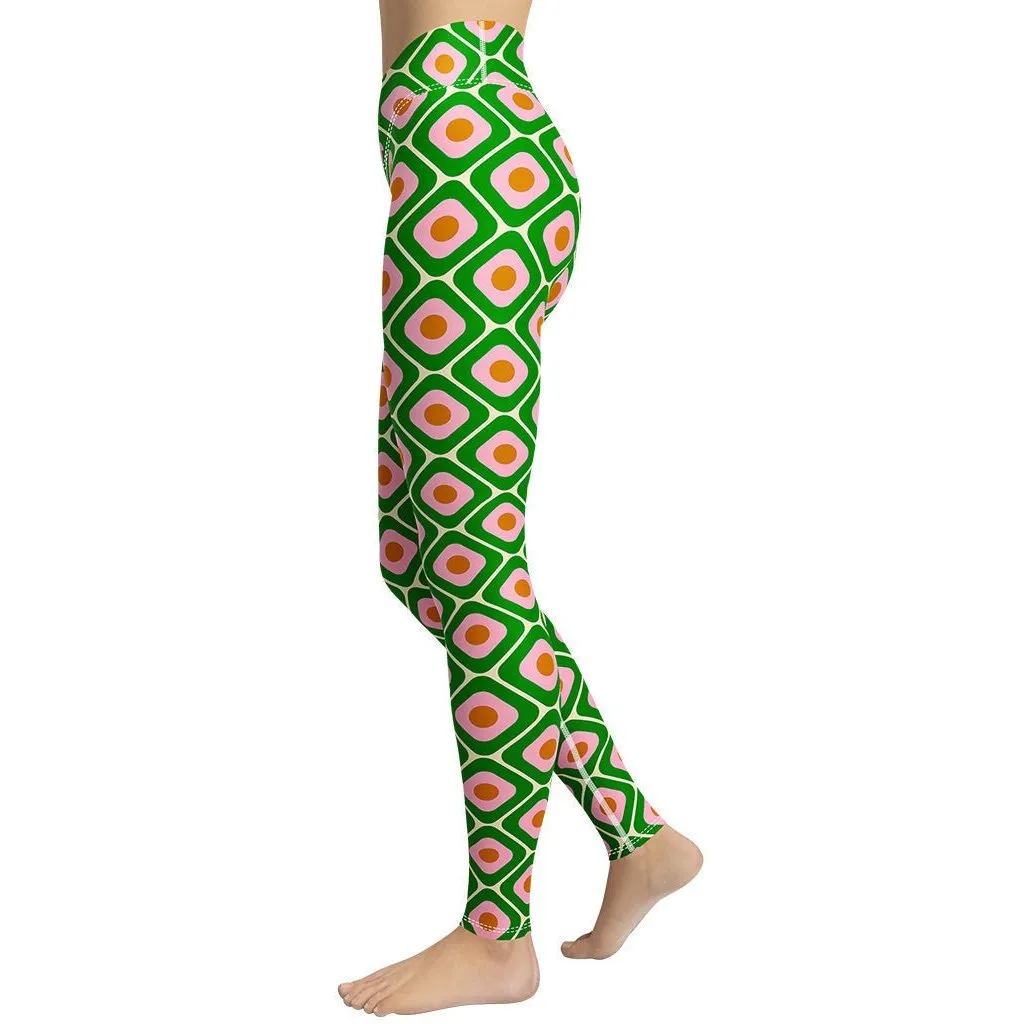 70s Retro Pattern Yoga Leggings