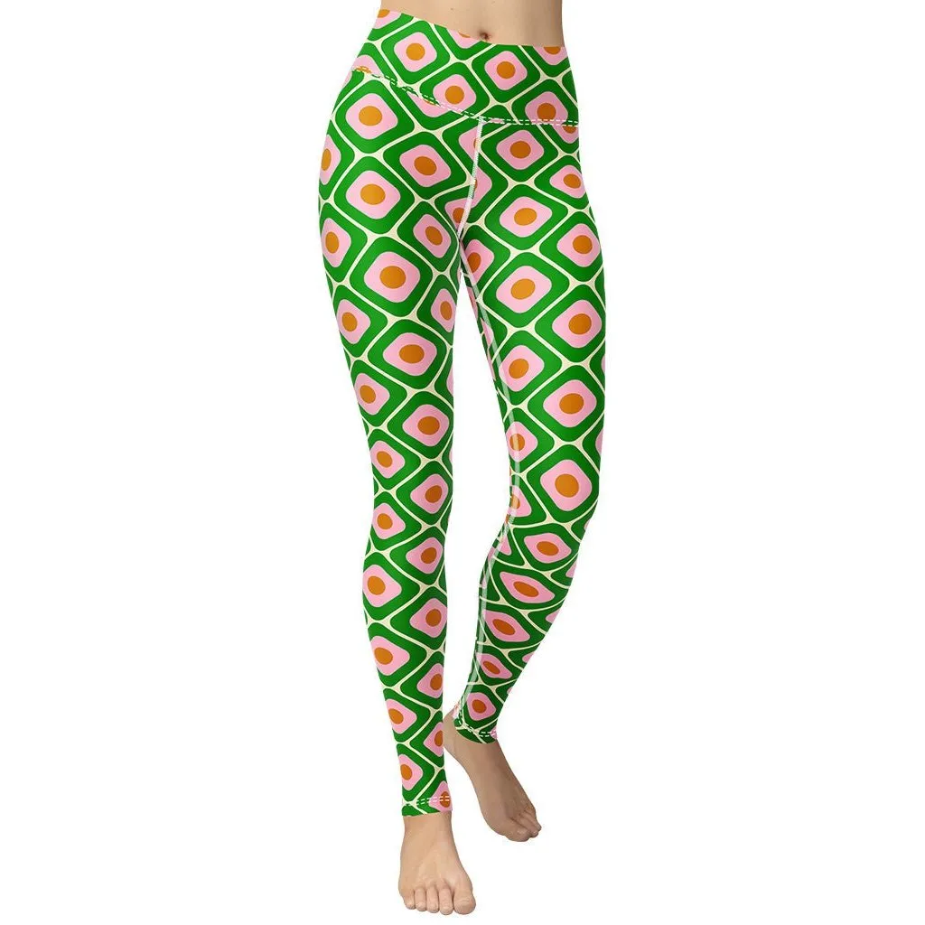 70s Retro Pattern Yoga Leggings