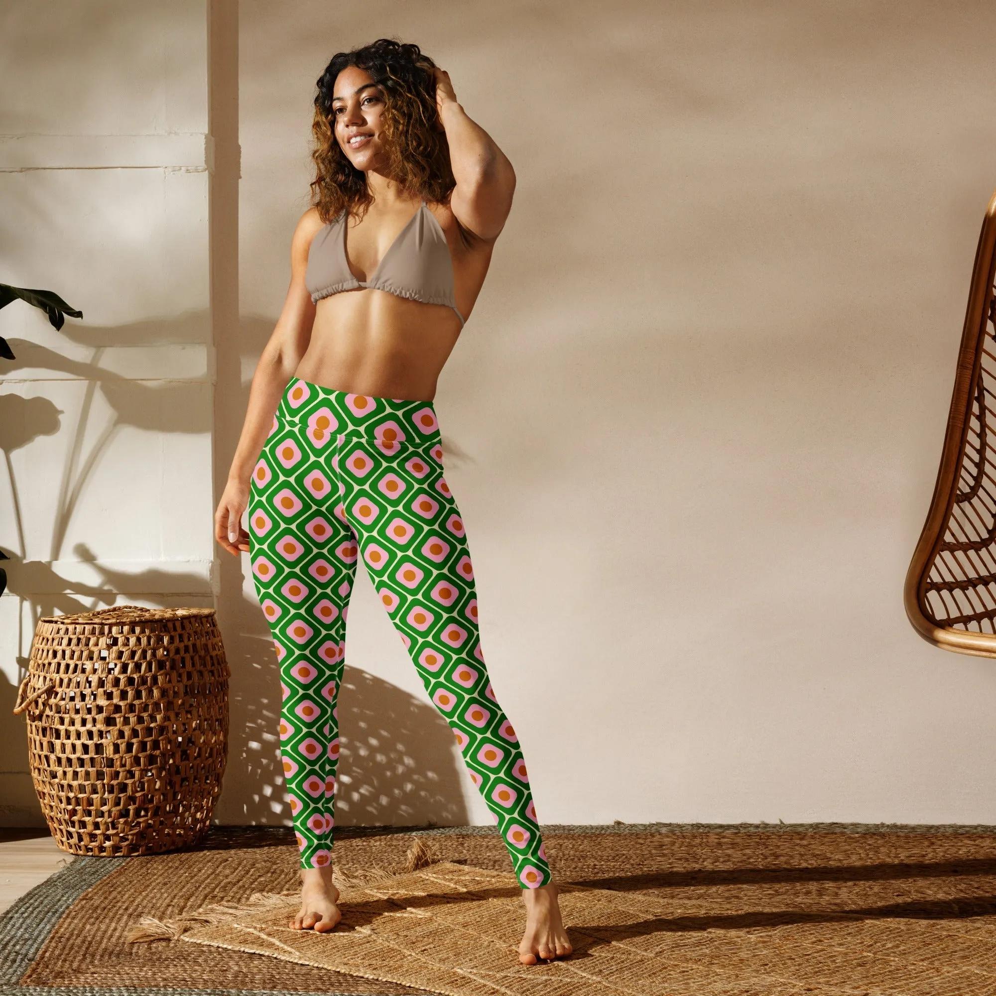 70s Retro Pattern Yoga Leggings