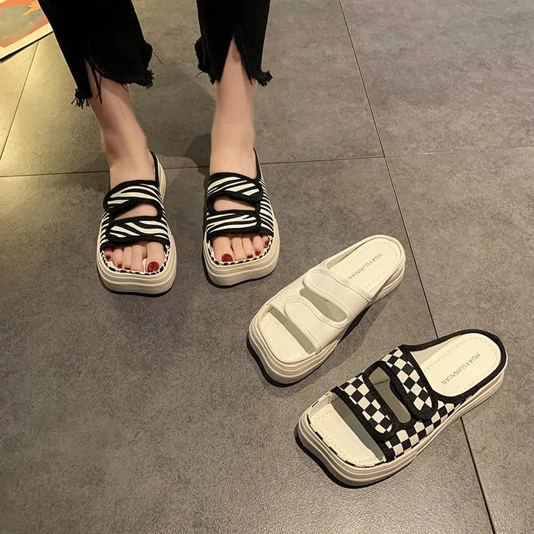 Aesthetic Printed Canvas Flat Sole Summer Slippers