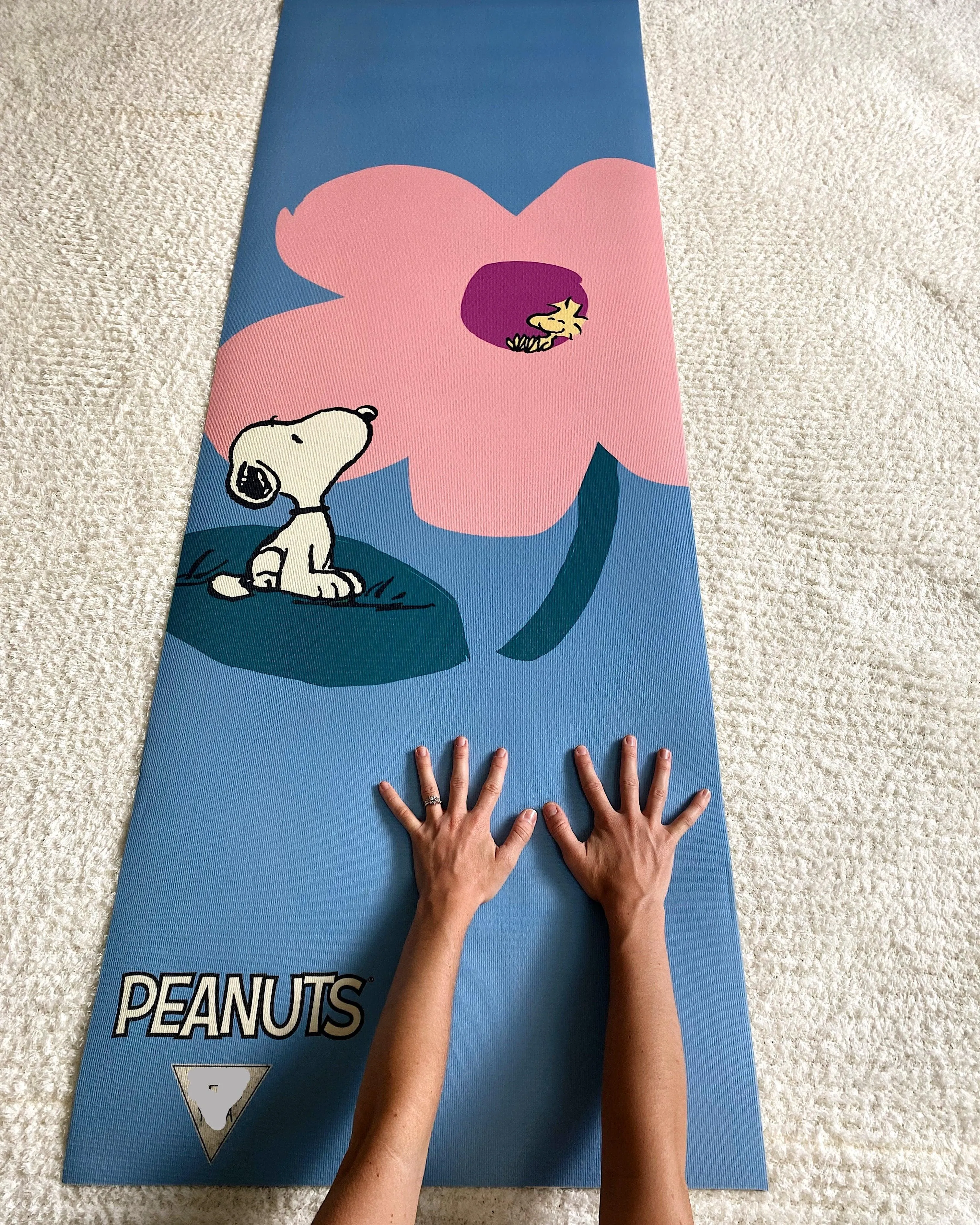 Ascend Yoga Mat Peanuts Snoopy Flower Blue Mat