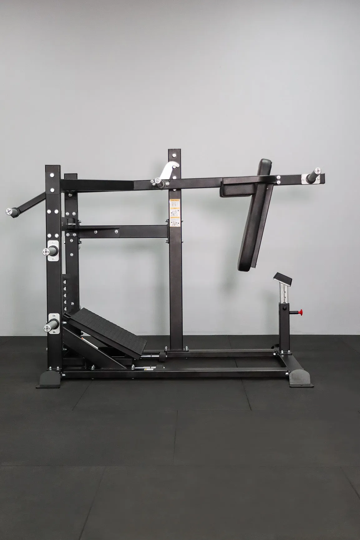 Body Iron Commercial Pendulum Squat Machine