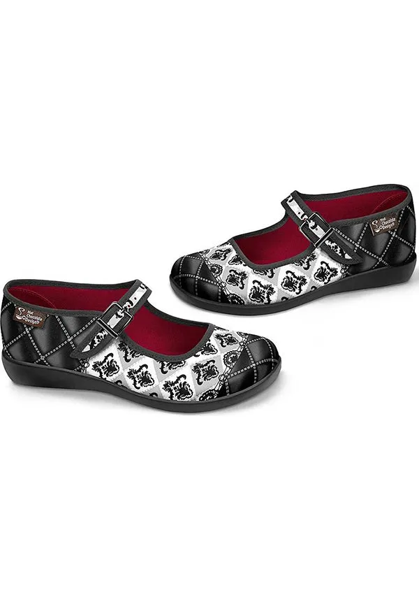 Gothic Lolita | FLATS