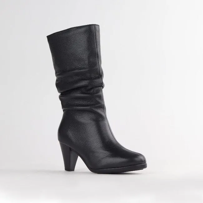 Mid-Calf Boots in Black - 11345