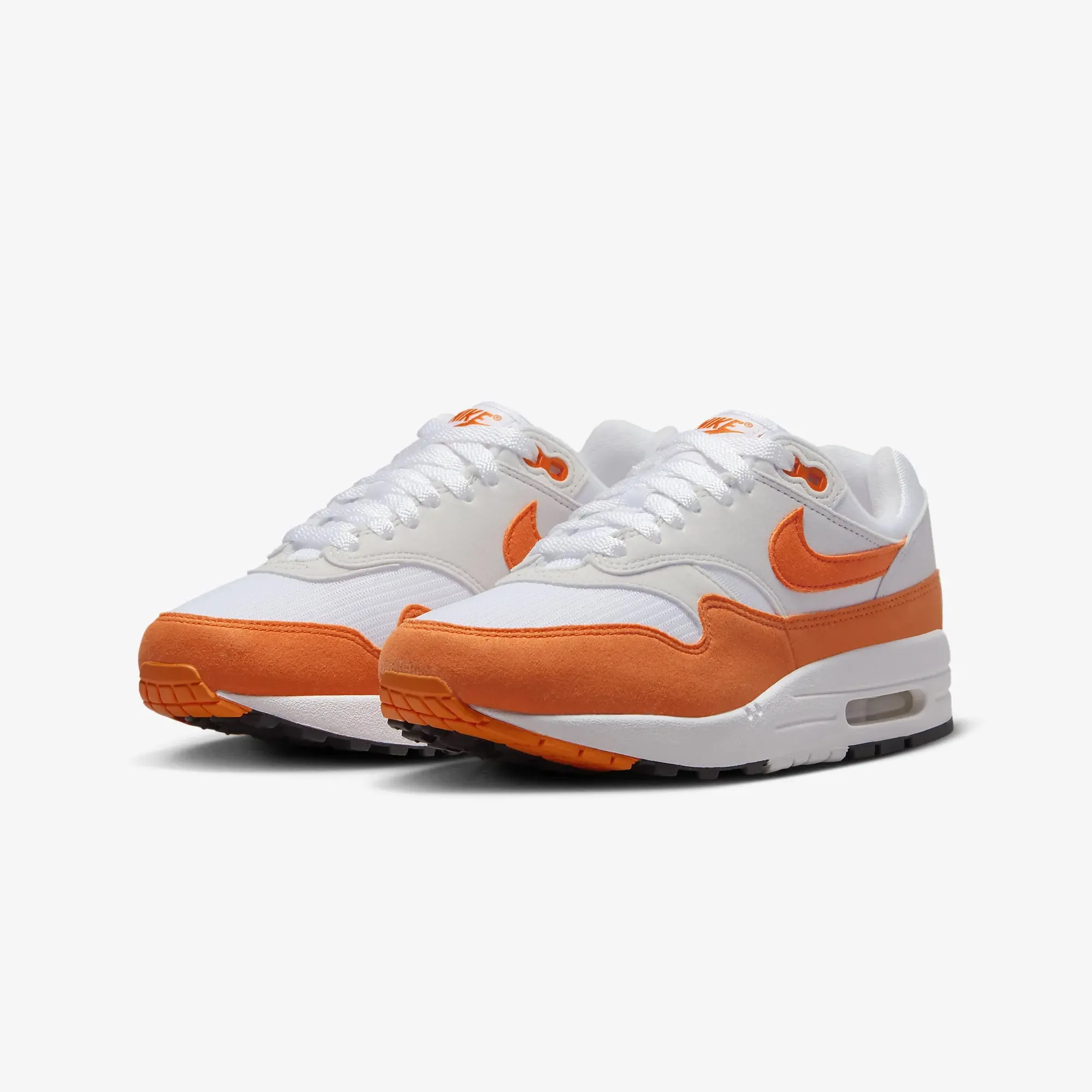 Nike | WMN'S AIR MAX 1  { NEUTRAL GREY/SAFETY ORANGE-WHITE-BLACK