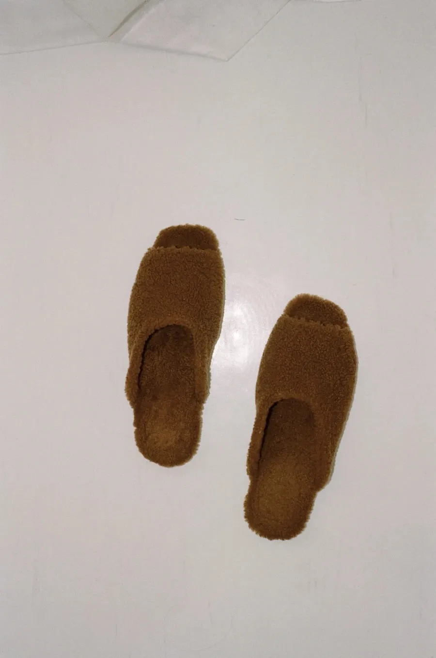 SHEARLING SLIPPER - CHESTNUT