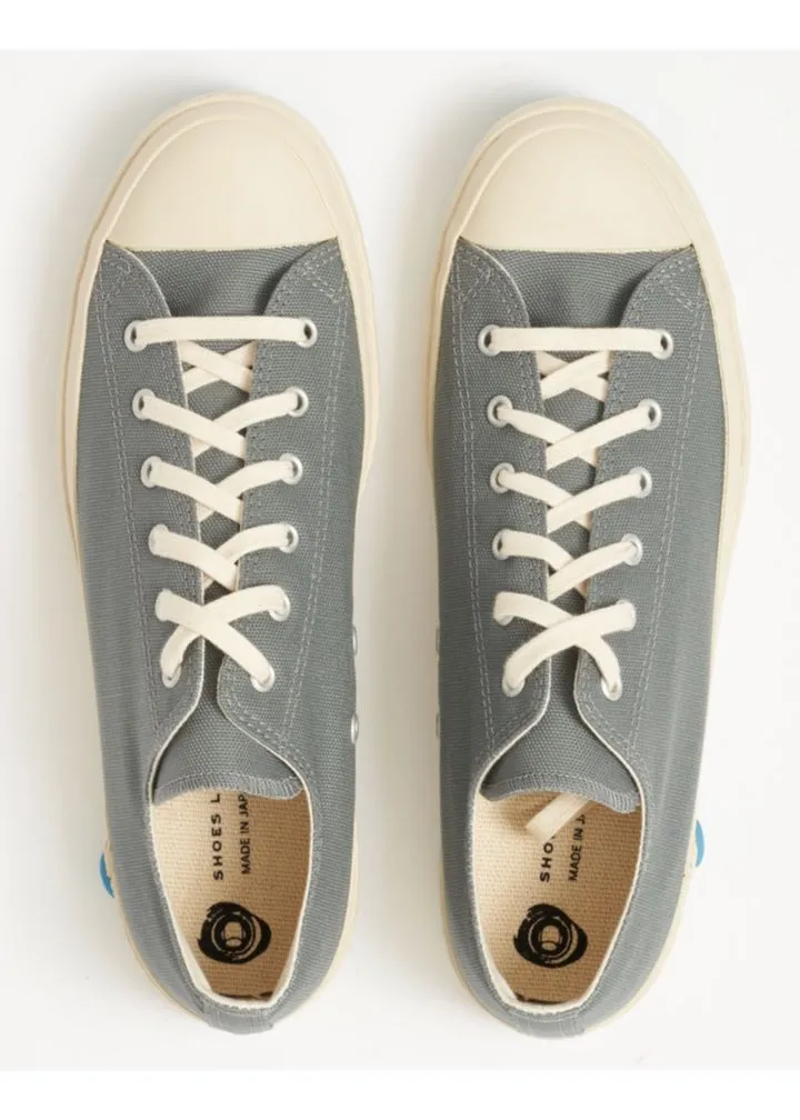 Shoes Like Pottery Low Top Sneaker Gray