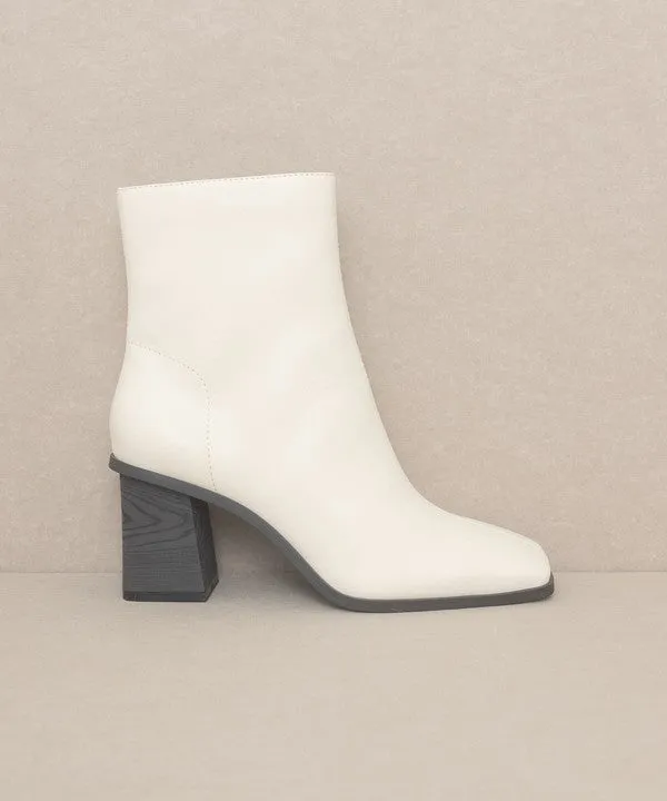 Vera Square Casual Toe Ankle Boots