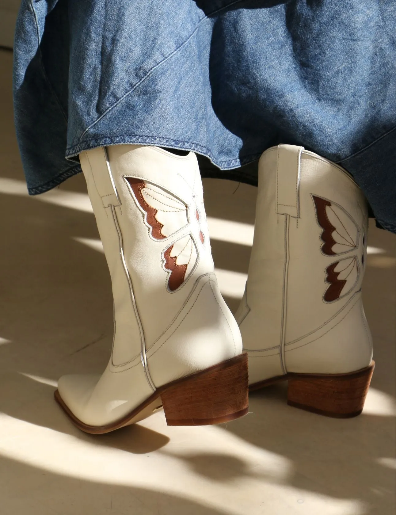 Woodstock western cowboy boots in off white leather womens shoes